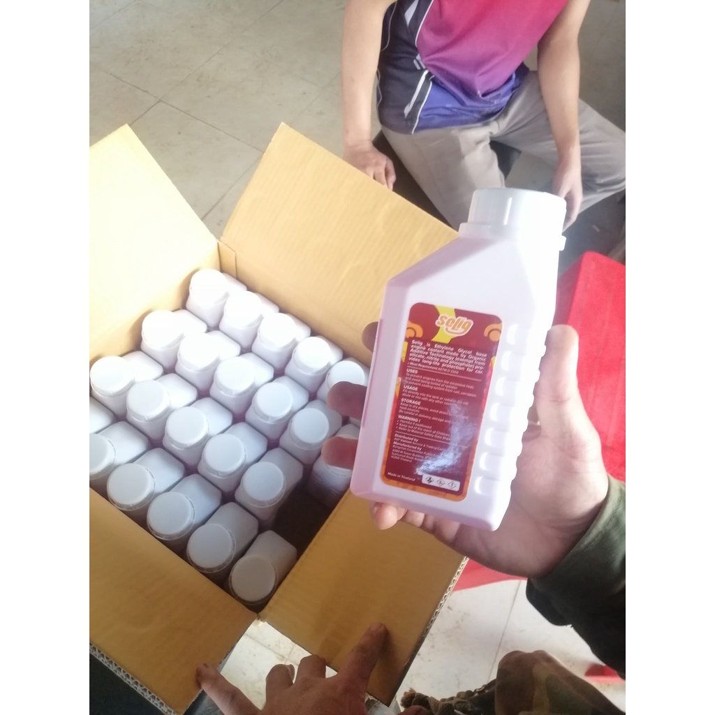 Nước làm mát động cơ SELIG màu đỏ (RED) - Chai 0.5L