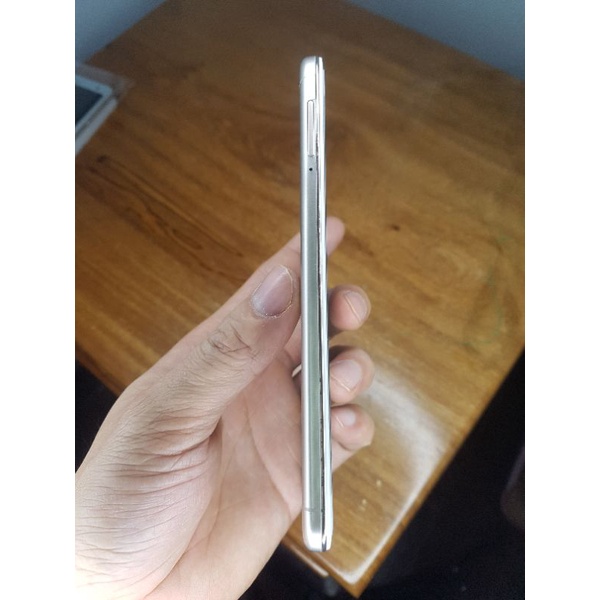 Điện thoại Vivo Y67A 4/32, 2 Sim, Chip MTK 6750 8 nhân để