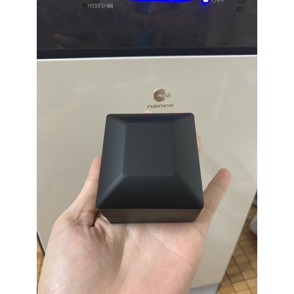 Hộp nhẫn đèn led đựng nhẫn cầu hôn, nhẫn cưới, bông tai giá sỉ