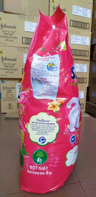 BỘT GIẶT Surf Ngát Hương Xuân 5.5kg