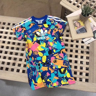 Váy adidas vẩy sơn bé gái