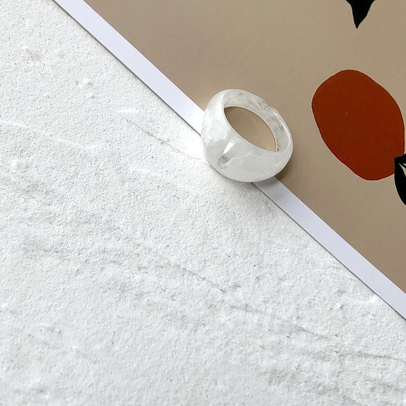 Nhẫn Đeo Tay Nhựa Trong Suốt Phong Cách Retro Cho Nữ