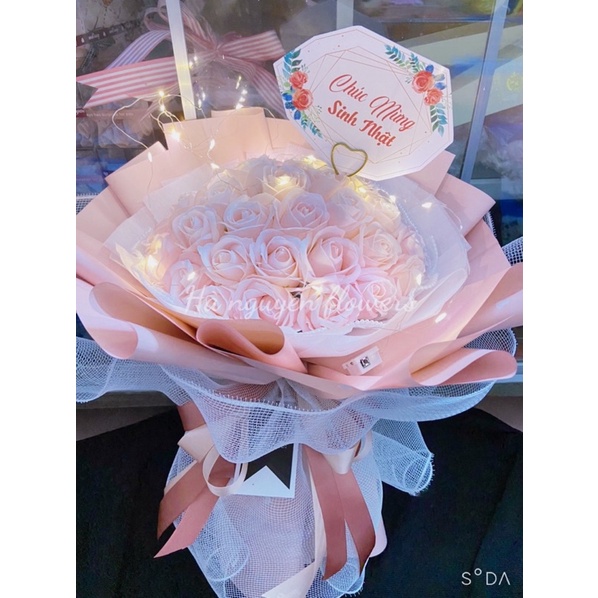 Quà sinh nhật- bó hoa hồng sáp 35 bông siêu xinh