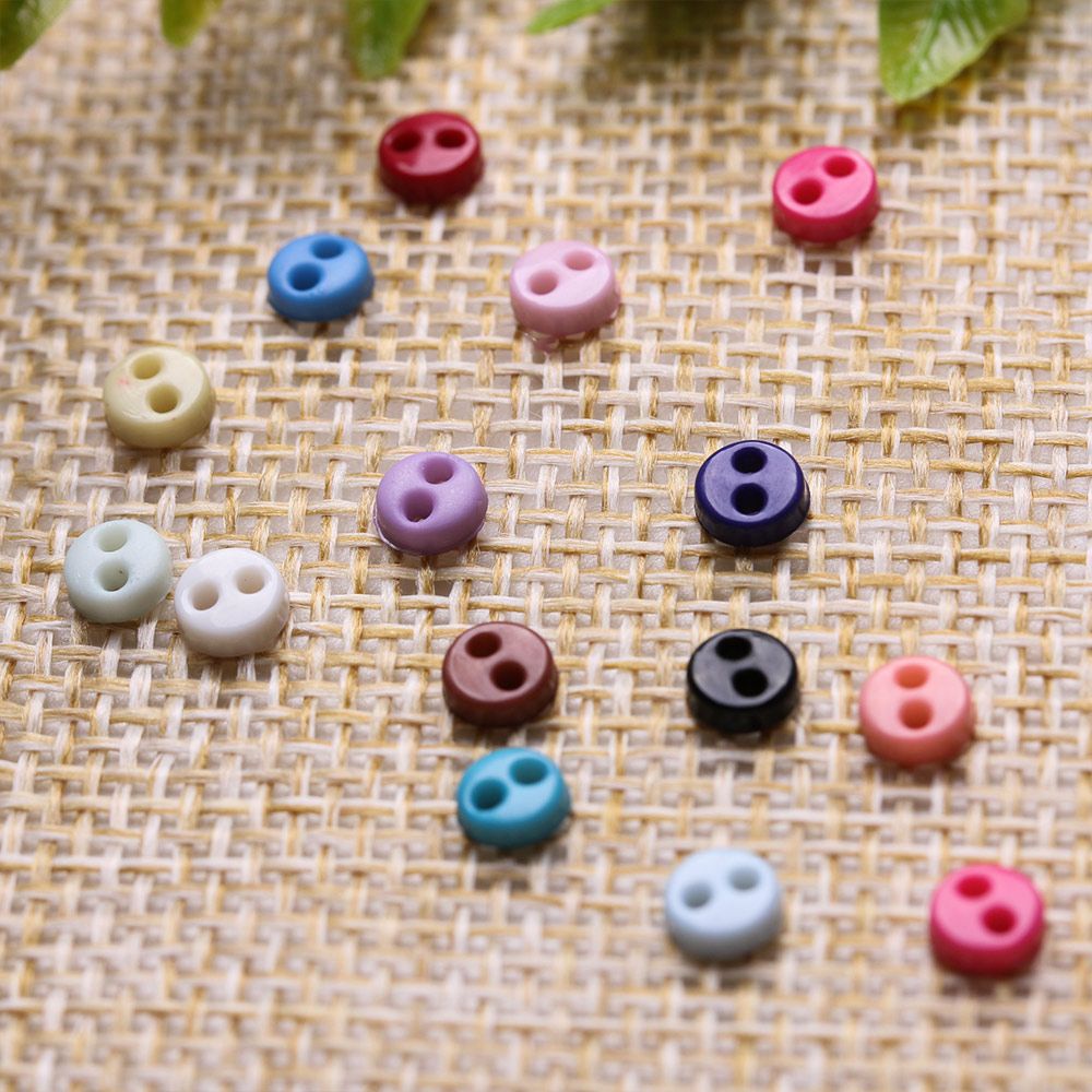 Bộ 50 nút nhựa mini màu kẹo dễ thương cho búp bê 4mm