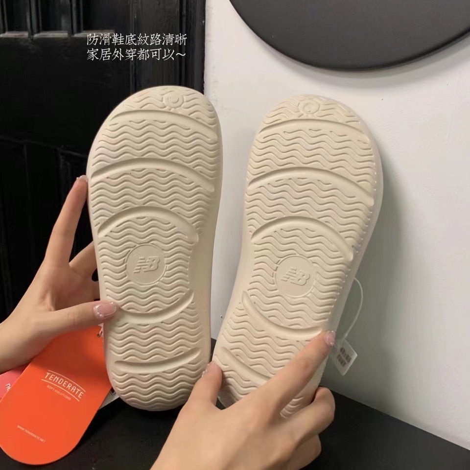 Giao Hàng Nhanh Chóng! Dép sandal Đế Bằng Thiết Kế Mới Thời Trang Dành Cho Nữ