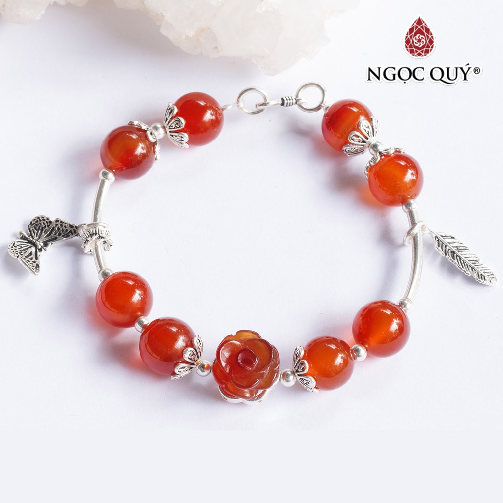 Vòng Tay Đá Mã Não Đỏ Phối Charm Bươm Bướm Size Hạt 8mm - Ngọc Quý