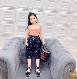 Set bộ áo dây quần LV cho bé gái