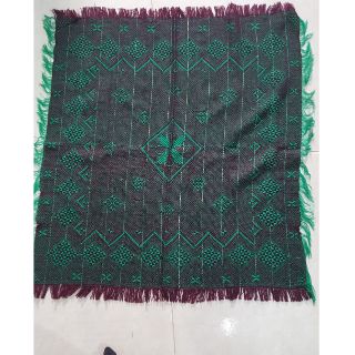 Khăn len nhung choàng đầu cho bà cho mẹ.Khăn người già