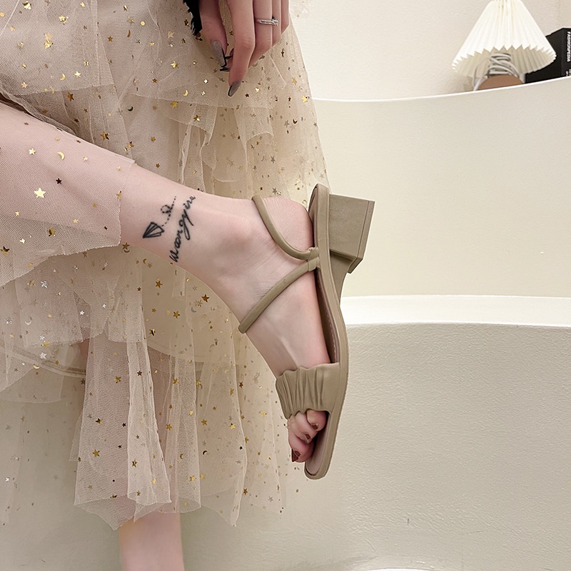 Hàng Mới Về Giày Sandal Cao Gót Hai Quai Bằng Nhựa Thời Trang Mùa Hè Phong Cách Hiện Đại Mới Dành Cho Nữ Hai Cách Sử Dụng