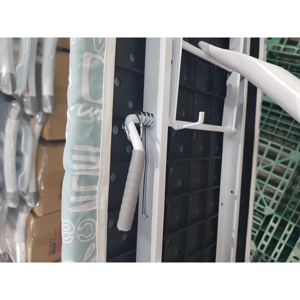 Bàn cầu là để ủi quần áo Lock&Lock F00141 135 x 35 x 80 cm