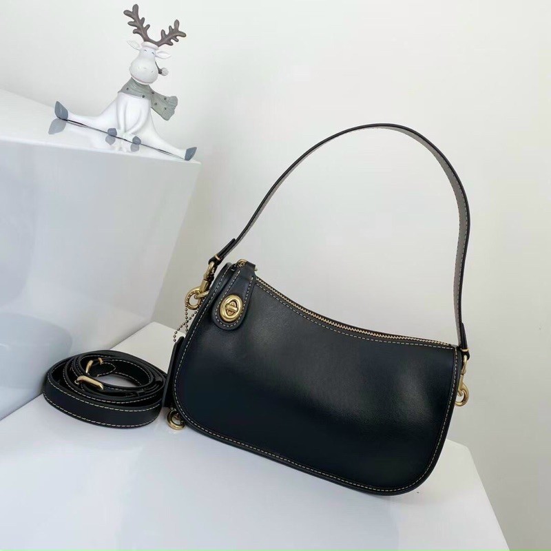 TÚI COACH SWINGER C0638