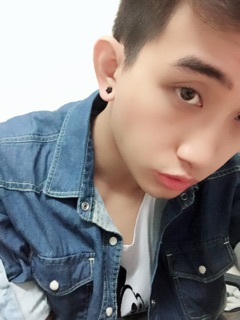 KHUYÊN TAI NAM CHÂM BLACK STAR