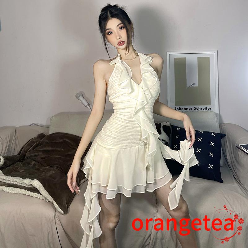 Đầm không tay Màu Trơn Cổ Yếm Độc Đáo