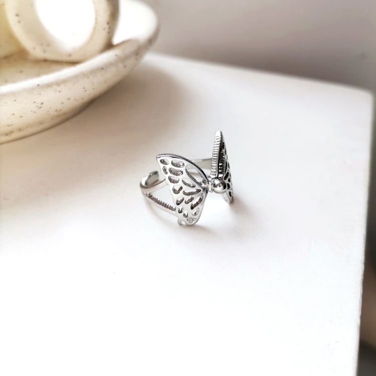 Nhẫn nữ bạc hình cánh bướm bằng hợp kim có thể điều chỉnh R012