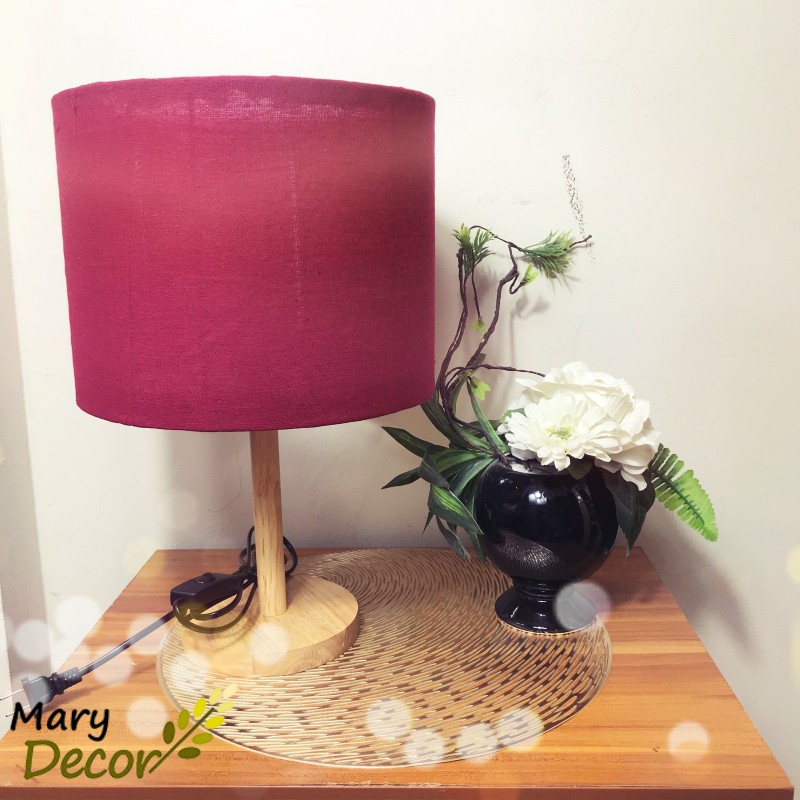 Đèn ngủ để bàn Mary Decor, đèn ngủ đầu giường chao vải canvas vintage, chân gỗ trang trí Hàn Quốc - Đỏ - DB-0D