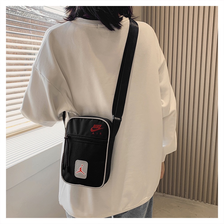 Túi đeo chéo Nike Jordan KZD1803 hợp thời trang chất lượng cao