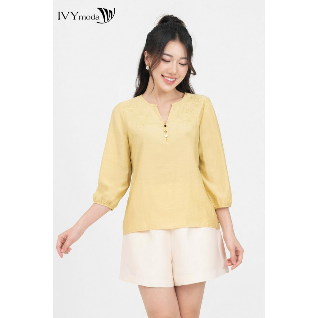 Áo kiểu cổ V phối khuy nữ IVY moda MS 17M8246