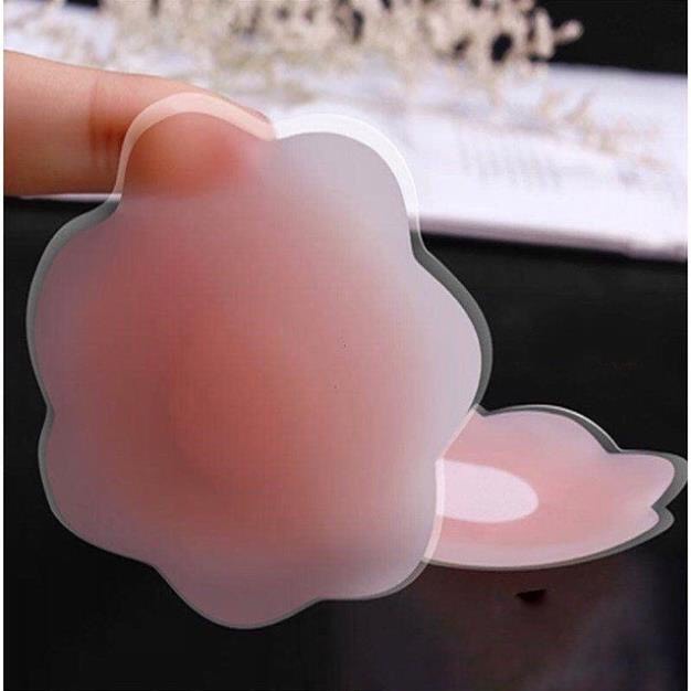 Miếng Dán TiHộp 5 cặp 10 Miếng☘️Dán Ngực Tàng Hình chất liệu silicol dùng lại đc nhiều lần☘️lót Ngực Nhũ Hoa dán đầu ti