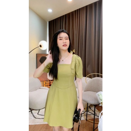 Đầm xanh nơ vai