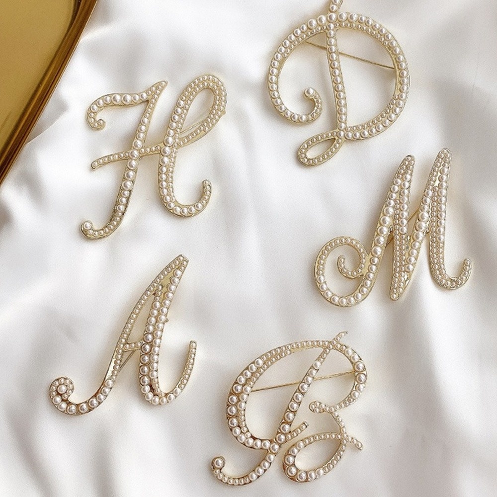 Ghim Cài Áo Hình Chữ Cái Đính Ngọc Trai Nhân Tạo Thời Trang