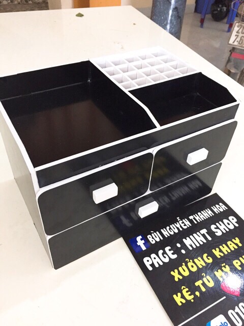 Kệ mỹ phẩm 3 tầng đen