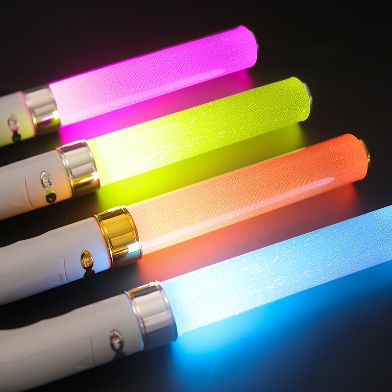 Gậy Phát Sáng Cầm Tay Có Đèn led Thay Đổi Màu Sắc Độc Đáo