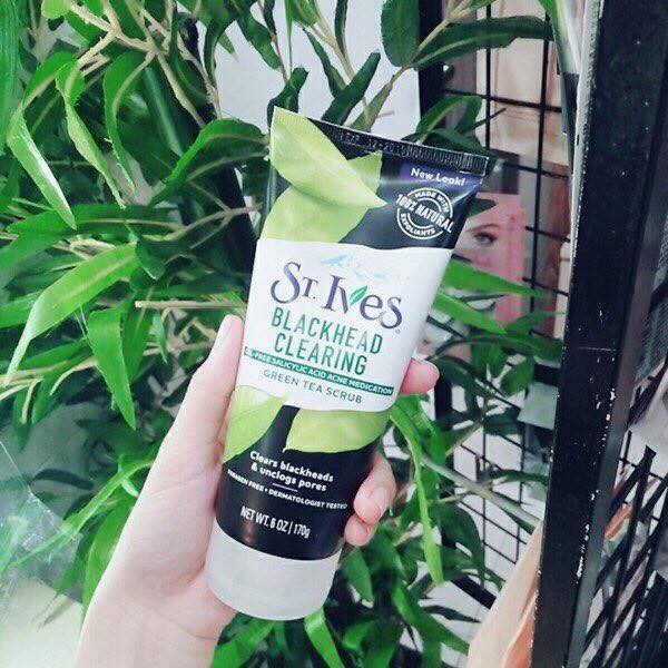 Sữa rửa mặt tẩy tế bào chết St Ives 170g