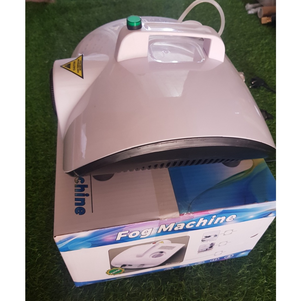 Máy khử mùi, diệt khuẩn ô tô FOG MACHINE- tặng 500ml tinh dầu khử mùi ô tô Nano bạc