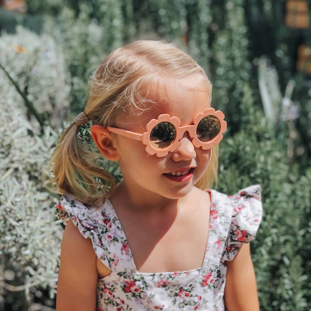 Kính chống tia cực tím có tròng kính phân cực Babiators - The Flower Child, cho bé 3-5 tuổi