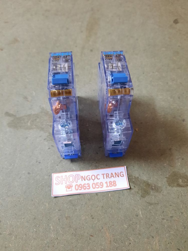 Aptomat CB 1 Pha  Trong Xuốt - C32A