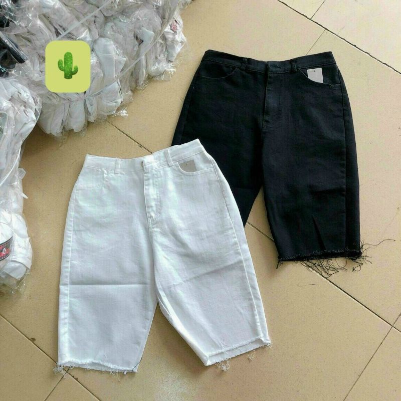 Quần lửng ngố kaki tua rua dáng simfit cực chuẩn.
