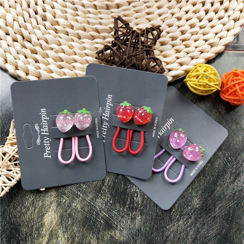 Set 2 kẹp tóc/ 2 Dây buộc tóc hình trái dâu dễ thương cho bé gái
