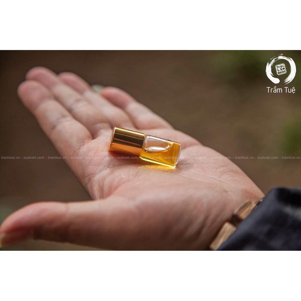 Tinh dầu trầm hương nguyên chất⚡️THƠM LÂU⚡️Tinh dầu trầm cao cấp, lưu hương lâu thay nước hoa, mùi mộc, ngọt dịu | Thế Giới Skin Care