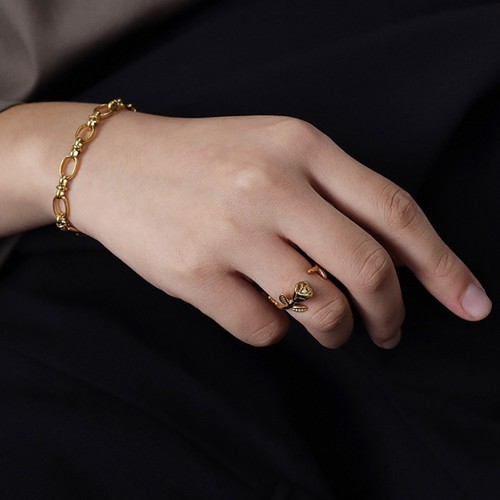 Nhẫn Nữ Cành Hoa Hồng Titan Ko Đen TT 3335