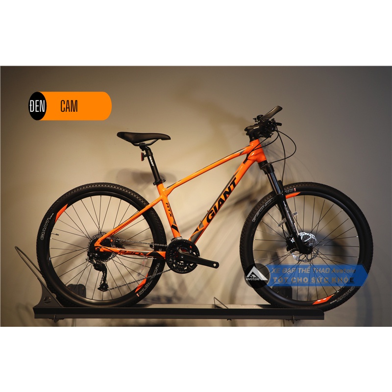 Giant ATX 830, Khung hợp kim nhôm GIANT ALUXX ATX 8 27.5", Phanh Tektro, Bộ chuyển số Shimano Altus 27speed, Màu cam