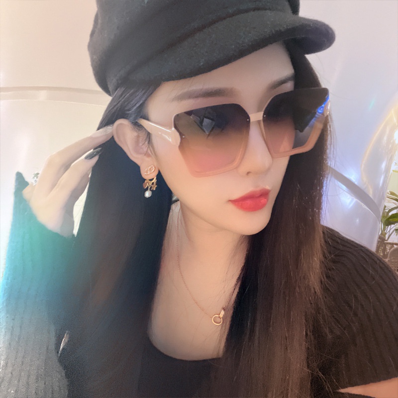 Kính Mát Gọng Vuông Chống Tia UV Thời Trang Cho Nữ