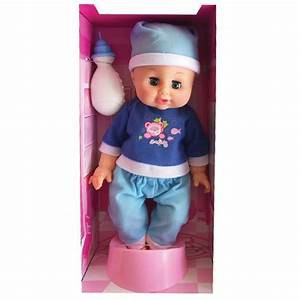 Búp bê Baby Doll bình sữa bé trai đội nón 1599: Biết nói, uống nước, đi vệ sinh (tè), mắt nhắm mở, da mặt và tay mềm