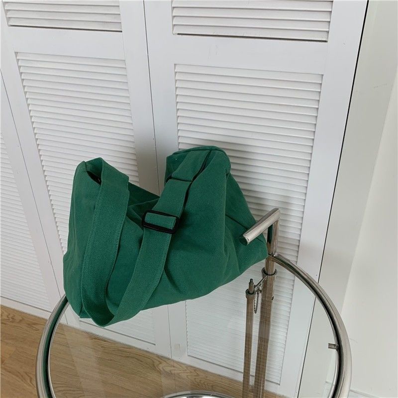 Túi canvas đeo vai sức chứa lớn phối màu trơn thời trang Hàn Quốc năng động cho nữ