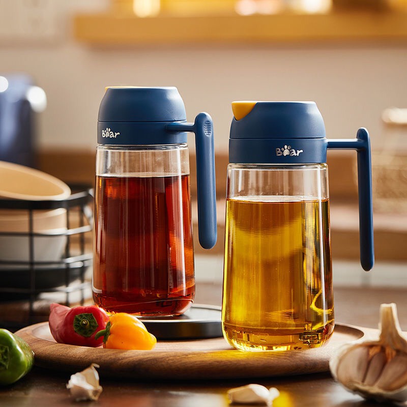 Bình rót dầu tự động mở nắp Bear