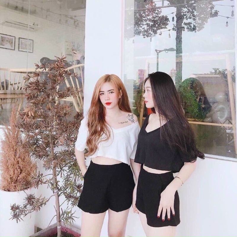 Áo croptop cổ tim ❤❤