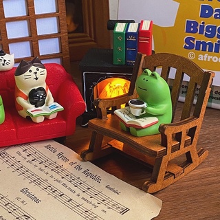 Mô hình mèo chủ đề tiệm sách
