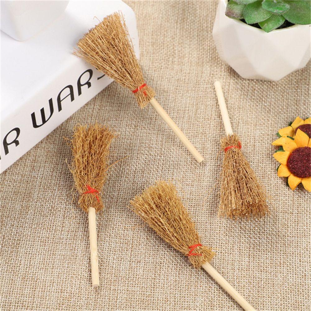 Mô Hình Chổi Và Đồ Chơi Mini Bằng Gỗ Dùng Trang Trí Nhà Búp Bê