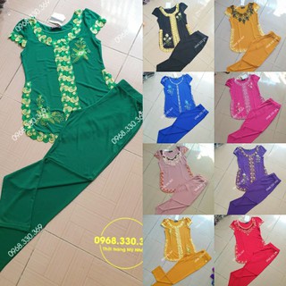 Đồ bộ trung niên solen phối kiểu xẻ tà thêu áo(hoa thêu ngẫu nhiên)