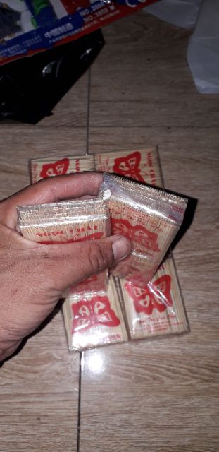 Set bọc 10 túi nhỏ tăm khoảng 300 cây tre Việt Nam