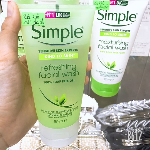 Sữa Rửa Mặt Dạng Gel Simple