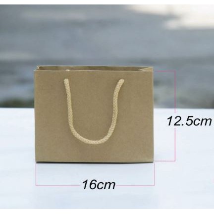 Túi giấy Kraft ngang mini đựng nước hoa đựng quà tặng sự kiện đựng mỹ phẩm 12.5x16x6,5 cm (mẫu số 18)