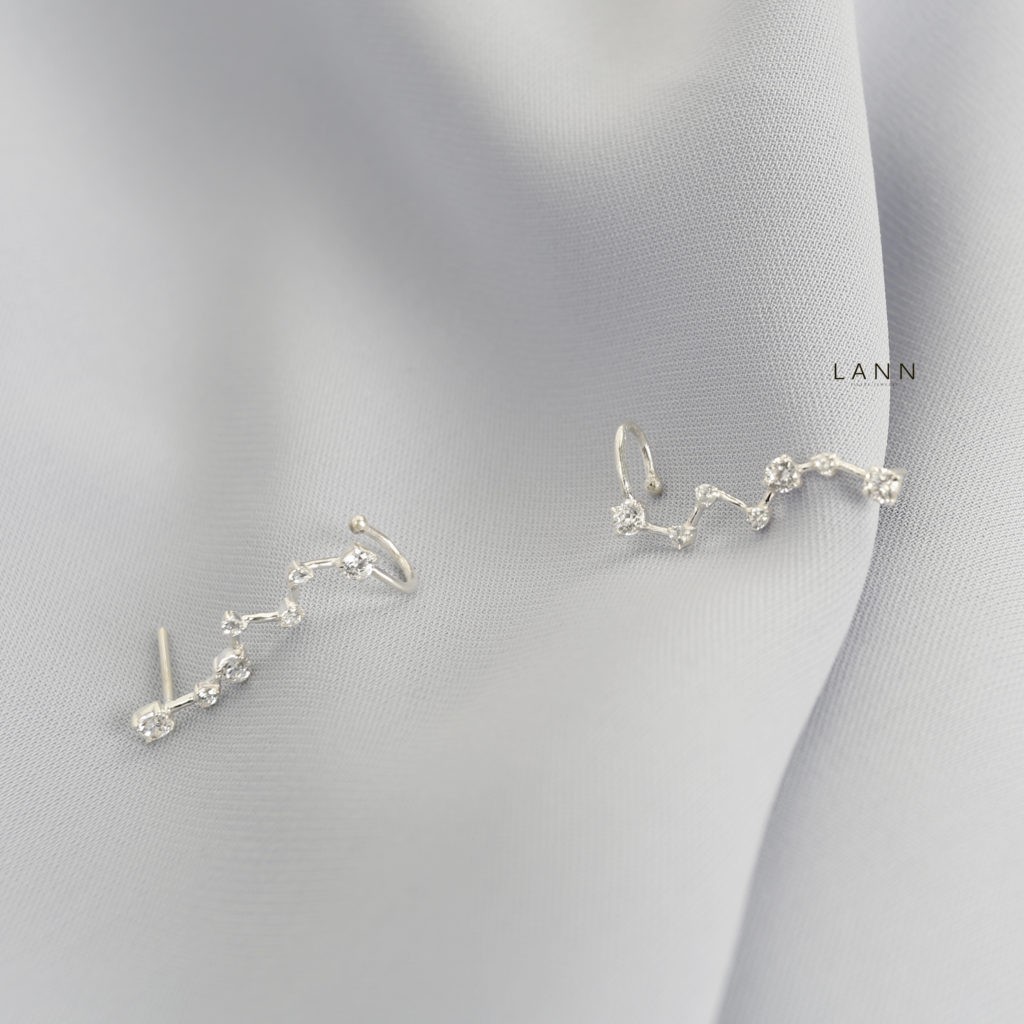 Khuyên Vành Dải Đá Trắng Có Chốt BẠC S925 LANN E129