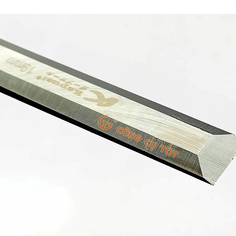 Đục gỗ khắc và tiện gỗ cầm tay Kapusi
