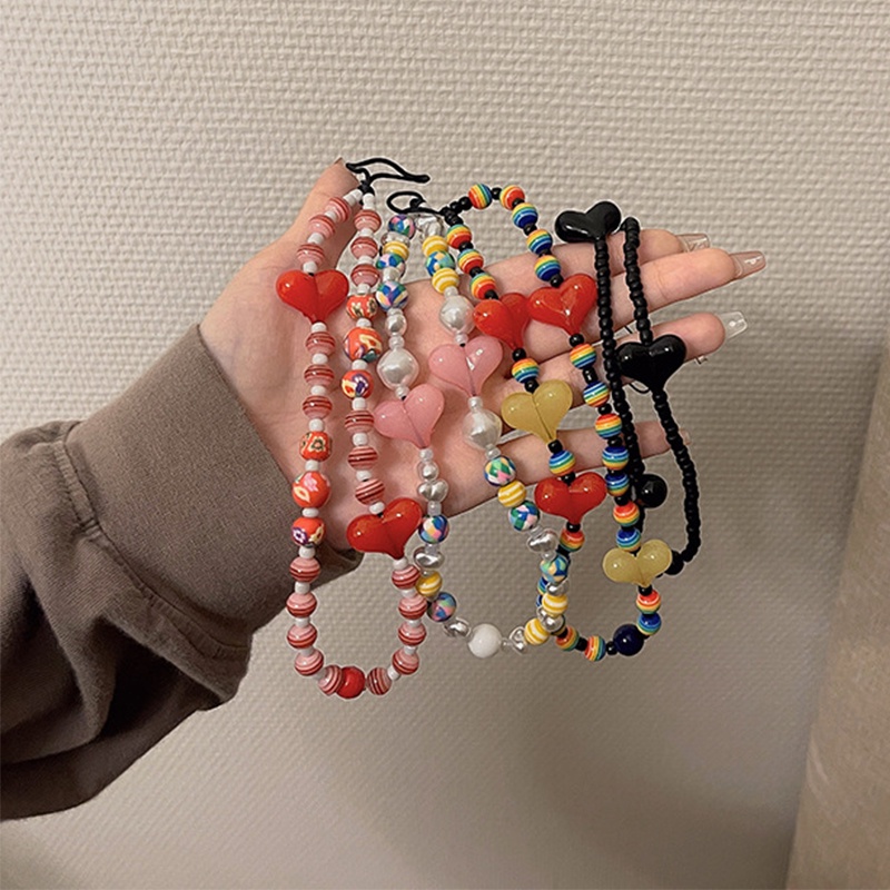 Dây Đeo Điện Thoại Xâu Hạt Hình Trái Tim Nhiều Màu Hàn Quốc Jennie Giống Nhau