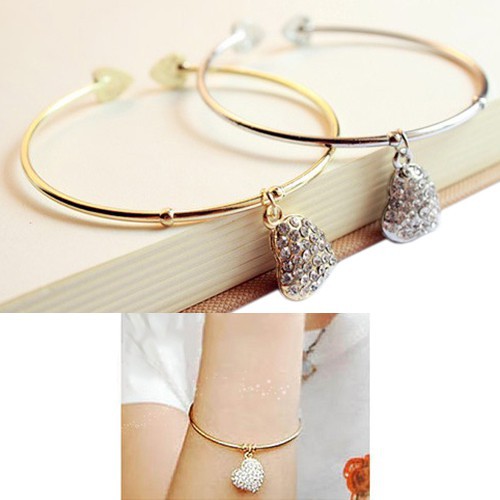 Vòng tay mặt hình trái tim cho nữ